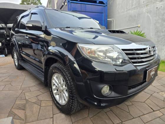 TOYOTA HILUX SW4 3.0 SRV 4X4 16V TURBO INTERCOOLER DIESEL 4P AUTOMÁTICO
